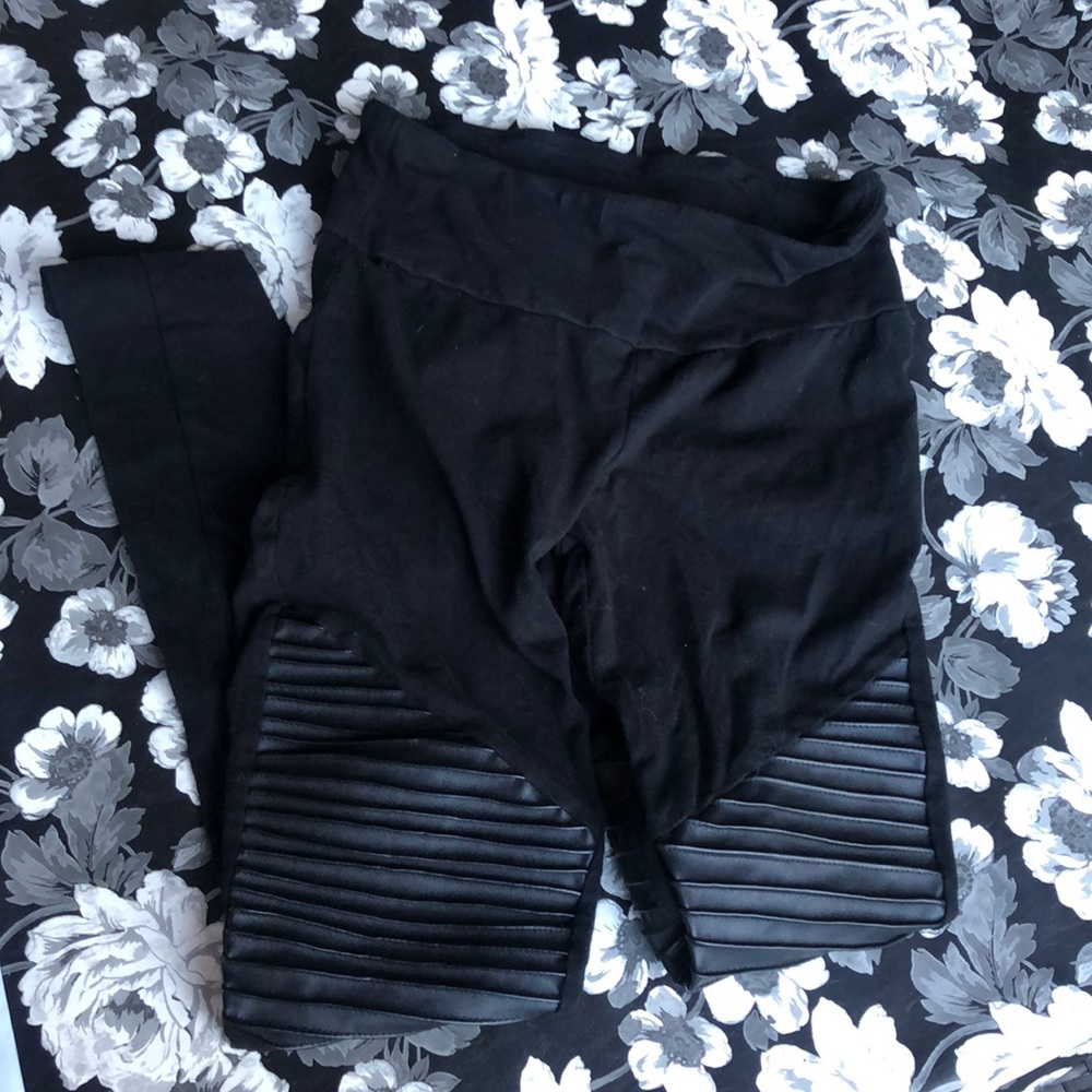 Leather leggings